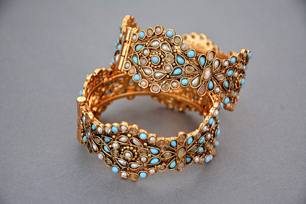 A Jewelry gold ring